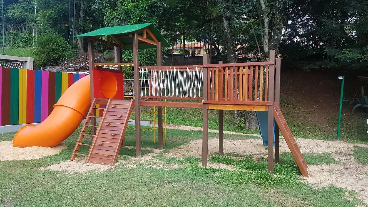 Apartamento Familiar Com Ou Sem Ar Condicionado Порту-Алегри